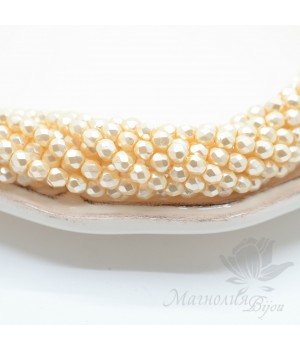 Чешские граненые бусины Pearls Cream 4мм, 20 штук