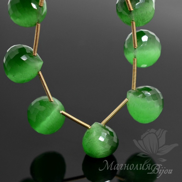 Кошачий глаз, зеленый, бриолет-луковица