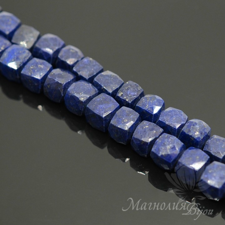 Лазурит квадратные бусины 6-7мм, 1 штука