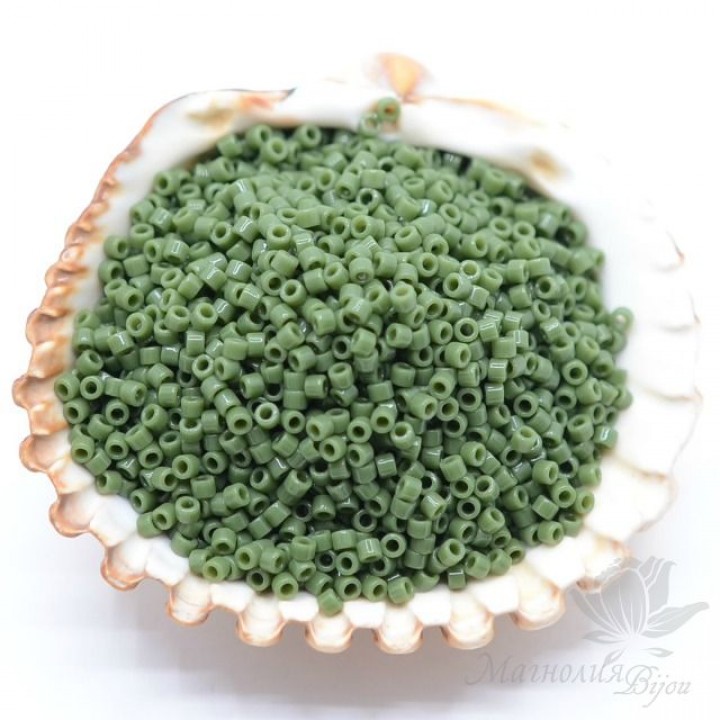 Бисер Delica DB1135 Opaque Avocado, 5 грамм