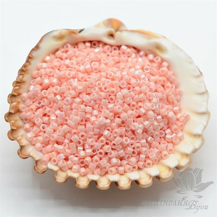 Бисер Delica DB1503 Opaque Light Salmon AB, 5 грамм