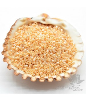 Бисер Delica DB1561 Opaque Pearl Luster, 5 грамм