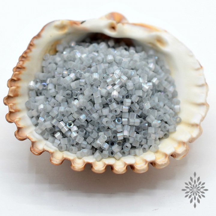 Бисер Delica DB1871 Silk Inside Dyed Smoke Grey AB, 5 грамм