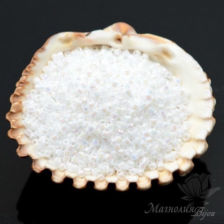 Бисер Delica DB202 White Pearl AB, 5 грамм