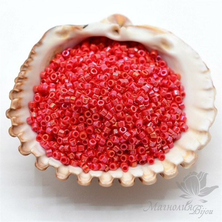 Бисер Delica DB214 Opaque Red Luster, 5 грамм