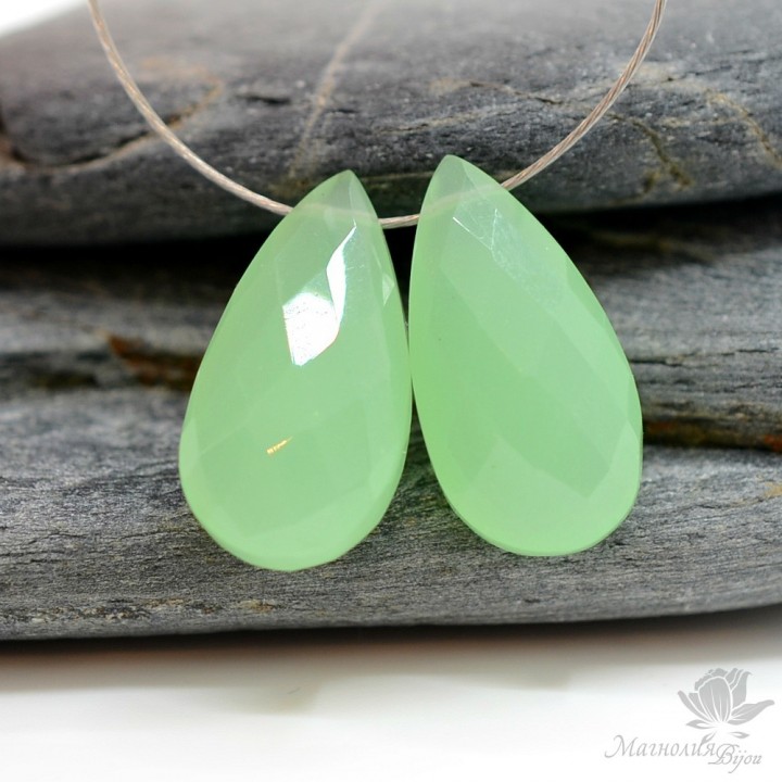 ХАЛЦЕДОН мятный, граненый бриолет 10 : 20мм