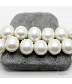 ЖЕМЧУГ Майорка, форма "боб" 13 : 15мм, белый