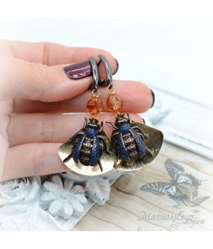 СЕРЬГИ с осами, инкрустация фианитами