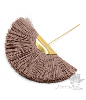 Шёлковая кисть-веер "BIEGE" с пином(позолота 16 карат)